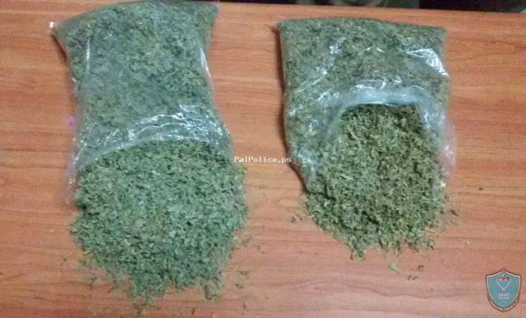 الشرطة تقبض على شخصين بحوزتهما نصف كيلو غرام مخدرات في ضواحي القدس