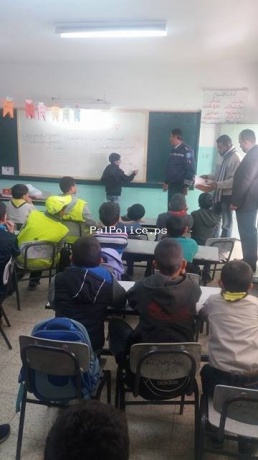 الشرطة تطلق المرحلة الثالثة من المحاضرات الأمنية و الشرطية في مدارس محافظة سلفيت