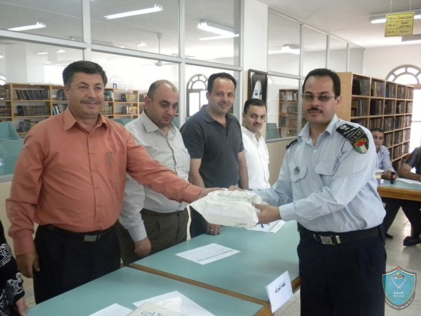 الشرطة تحصل على المركز الأول في المسابقة الثقافية للمؤسسة الأمنية في قلقيلية