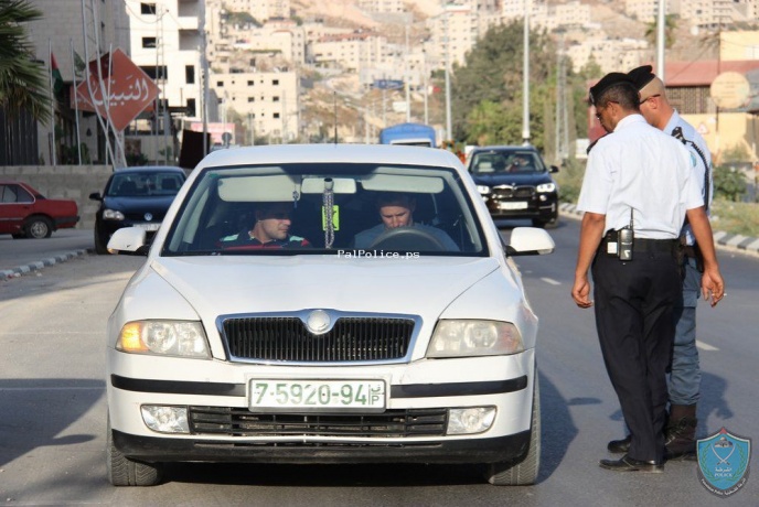 مواطن يسلم مركبة ابنه الغير قانونية للشرطة في بيت لحم
