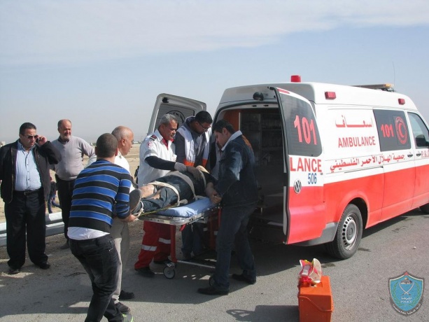 اصابة 9 مواطنين في حادث سير في نابلس