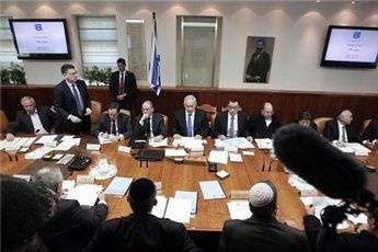اسرائيل تمدد قانون منع لم شمل العائلات الفلسطينية عاما آخرا