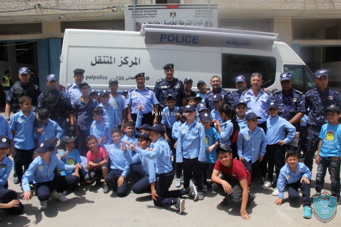 الشرطة تنظم تدريب عملي مروري وزيارات ميدانيه لمخيم للشرطي الصغير في طولكرم