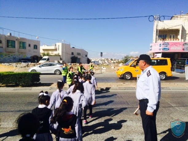 الشرطة تنظم يوم تدريب مروري لطالبات مدرسة غرناطة الأساسية في الخليل