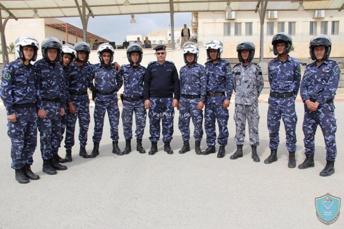 أريحا : الشرطة تخرج دورة متخصصة بقيادة الدراجات النارية في أريحا