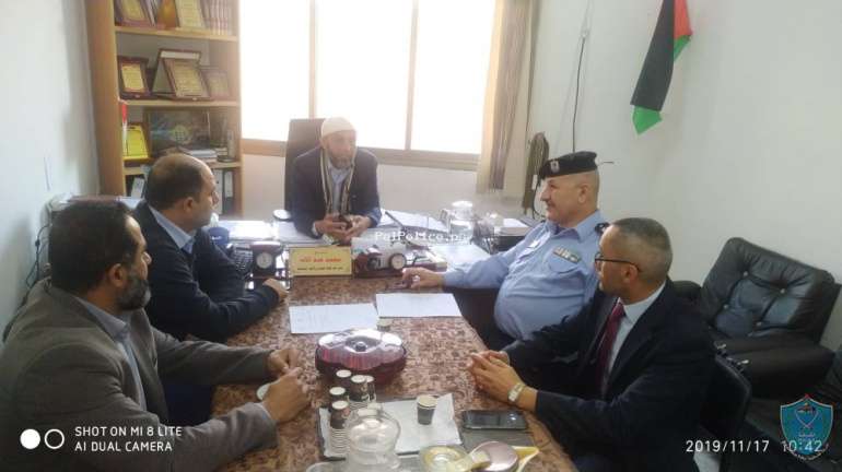 الشرطة ومديرية الاوقاف يبحثان سبل التعاون المشترك بطوباس