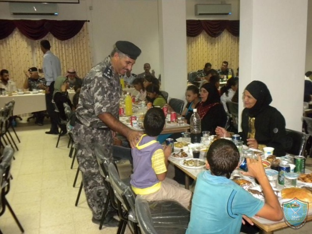 صور من مأدبة افطار رمضانية للاطفال الايتام وعائلاتهم بكلية الشرطة باريحا