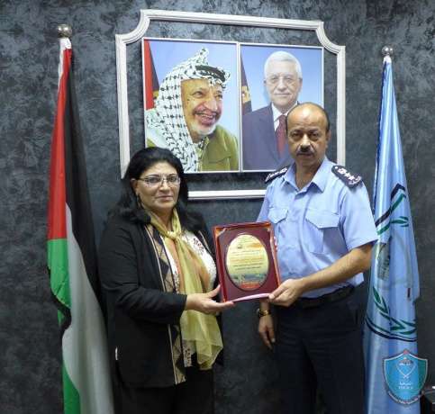 التربية والتعليم تشيد بجهود الشرطة في نابلس.