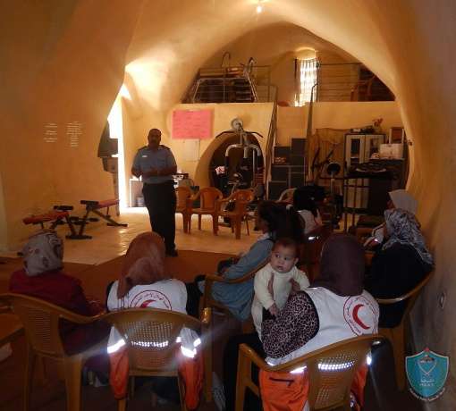 الشرطة تنظم محاضرة حول مخاطر الانترنت للأمهات في قلقيليه