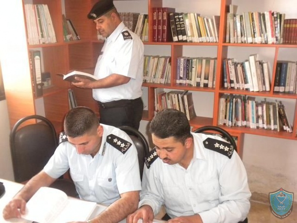الشرطة تطلق مشروع " نادي القراءة" في اريحا