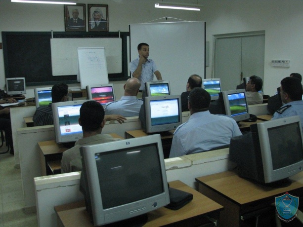 كلية الشرطة تفتتح دورة متخصصة في قيادة الحاسوب الدولي