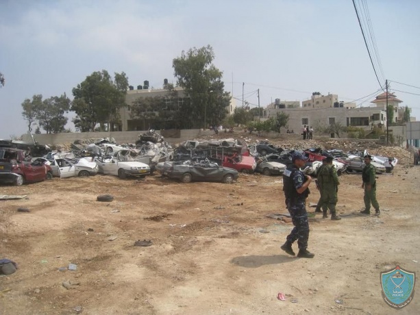 الشرطة والامن الوطني يتلفان 120  مركبة غرب رام الله