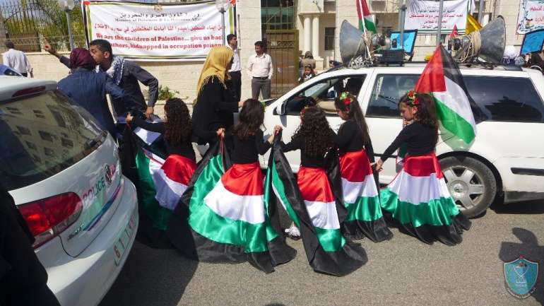 الشرطة تشارك  بكرنفال يوم الطفل الفسطيني في محافظتي طولكرم وقلقيلية