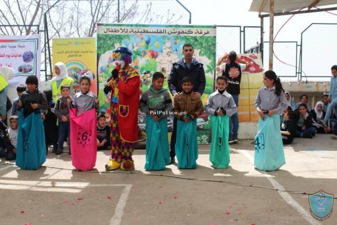 الشرطة تنظم يوما ترفيهيا لطلبة وطالبات مدرسة فرخه الأساسية المختلطة بمناسبة يوم الطفل الفلسطيني في سلفيت
