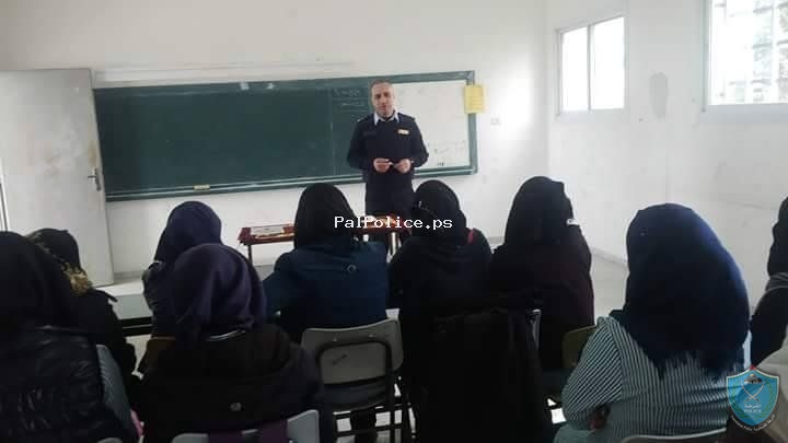 الشرطة تنظم 6 محاضرات توعية شرطية لطلبة المدارس في جنين